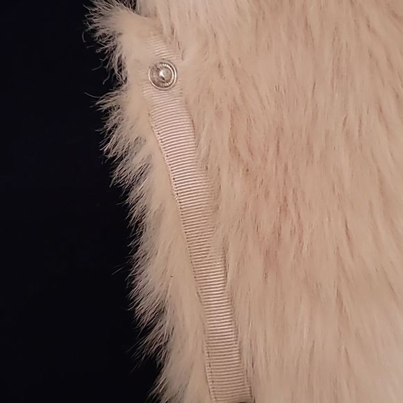 Plush Faux Fur Jacket - Picture 9 of 14